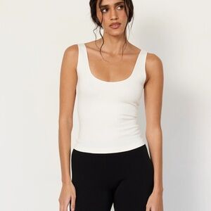 Women's White Sleeveless Top
